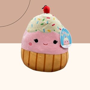 Clara the Cupcake Squishmallow